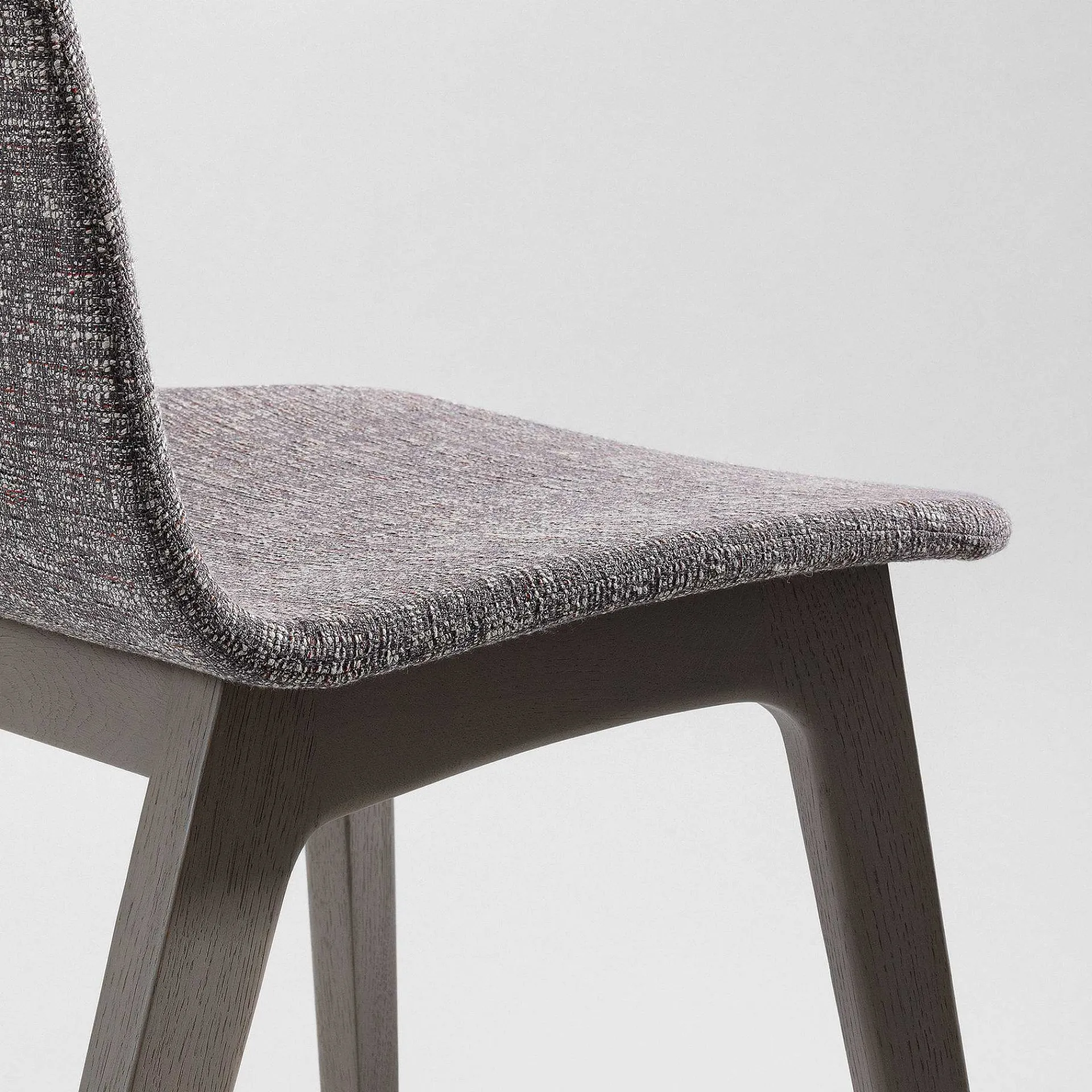 Zeitraum Chairs*Morph Plus | Chair Fully Upholstered | Oak