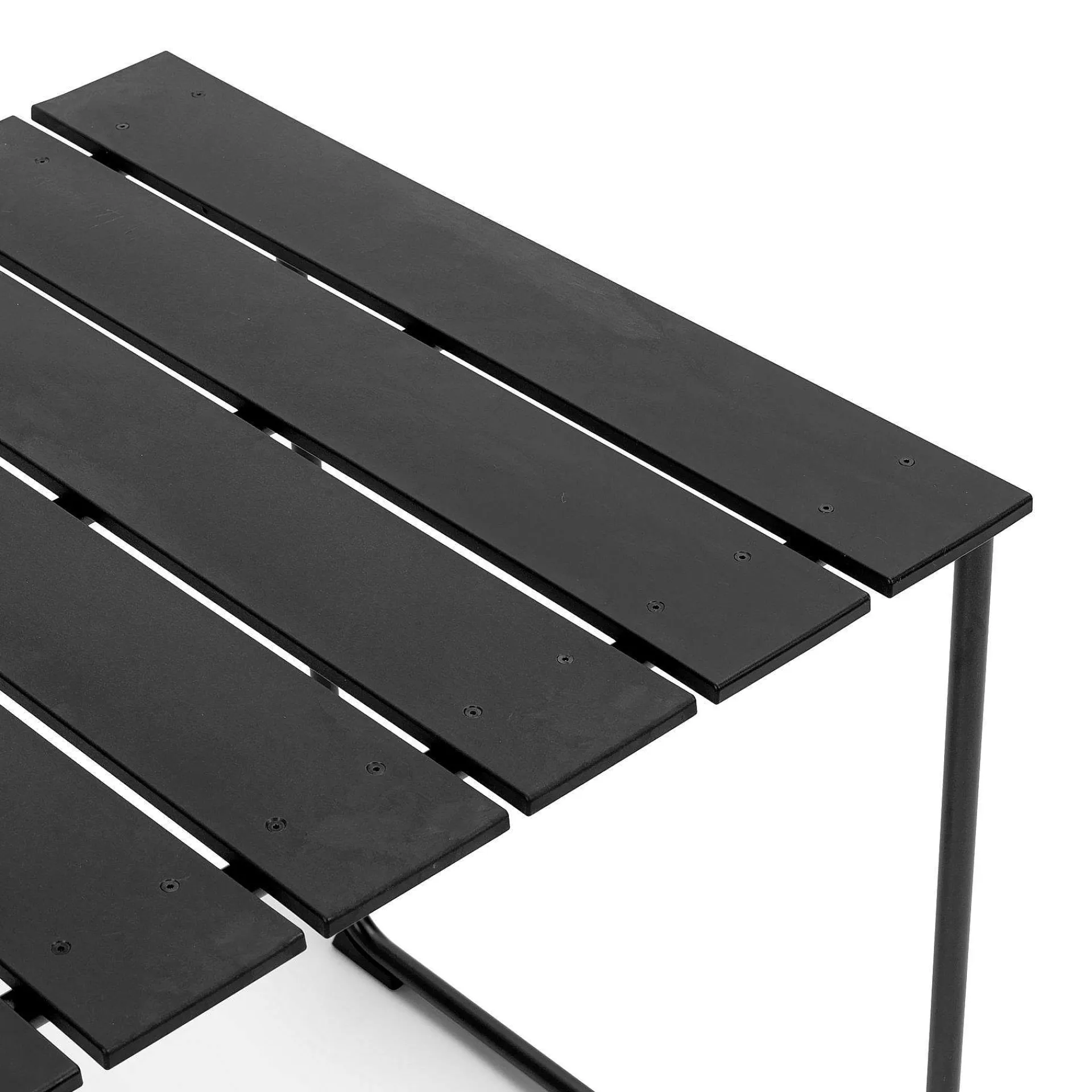 Mater Outdoor Tables*Ocean Table | Outdoor Table | Black