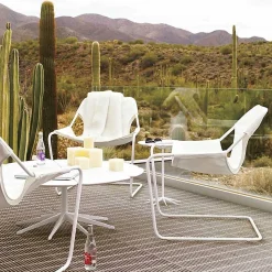 Knoll Outdoor Tables*Petal Coffee Table | Outdoor Table | White