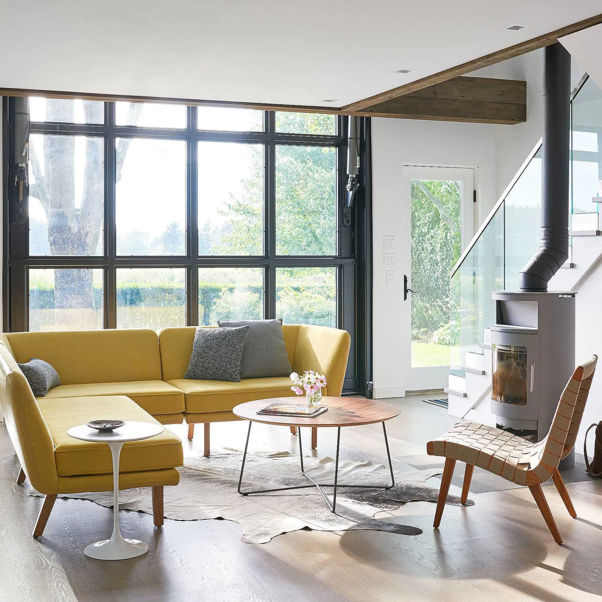 Knoll Single Armchairs*Risom Lounge Chair | Armless