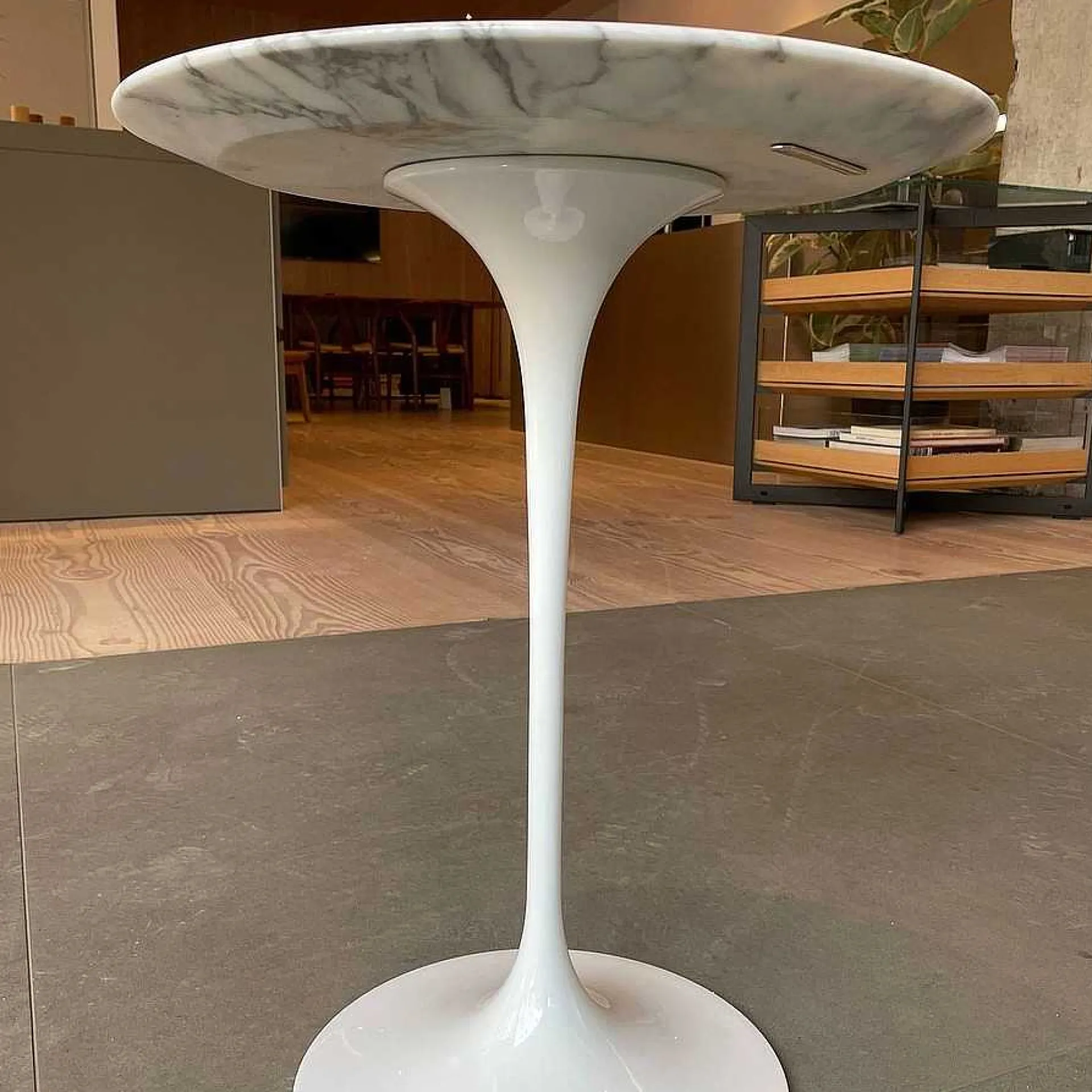 Knoll Coffee Tables*Saarinen Tulip | Coffee Table | Arabescato Marble - Ex Display