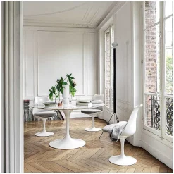 Knoll Dining Tables*Saarinen Tulip Table | Round Table | Statuarietto Marble Shiny Finish