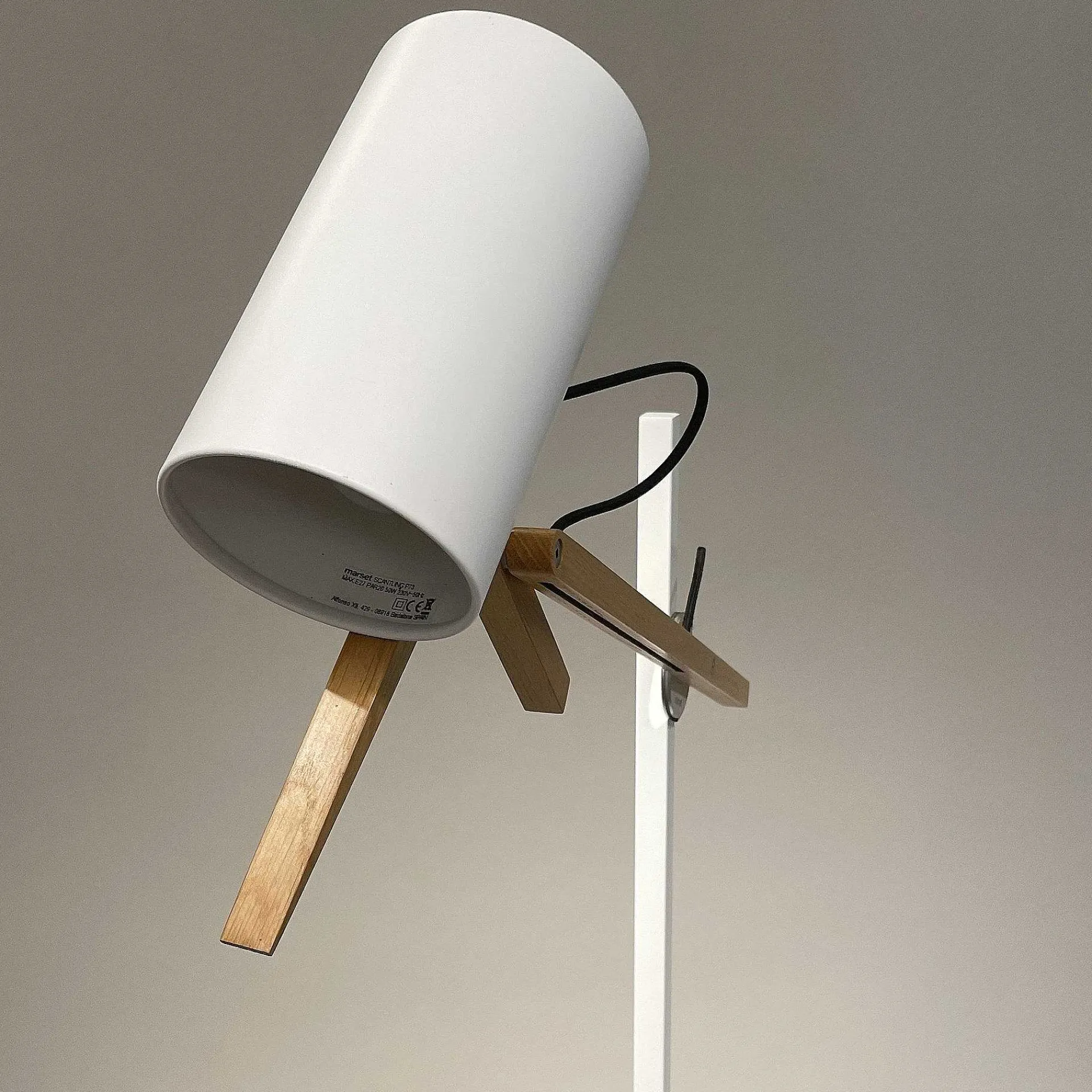 Marset Pendant Lights*Scantling P73 | Floor Lamp - White | Ex-Display