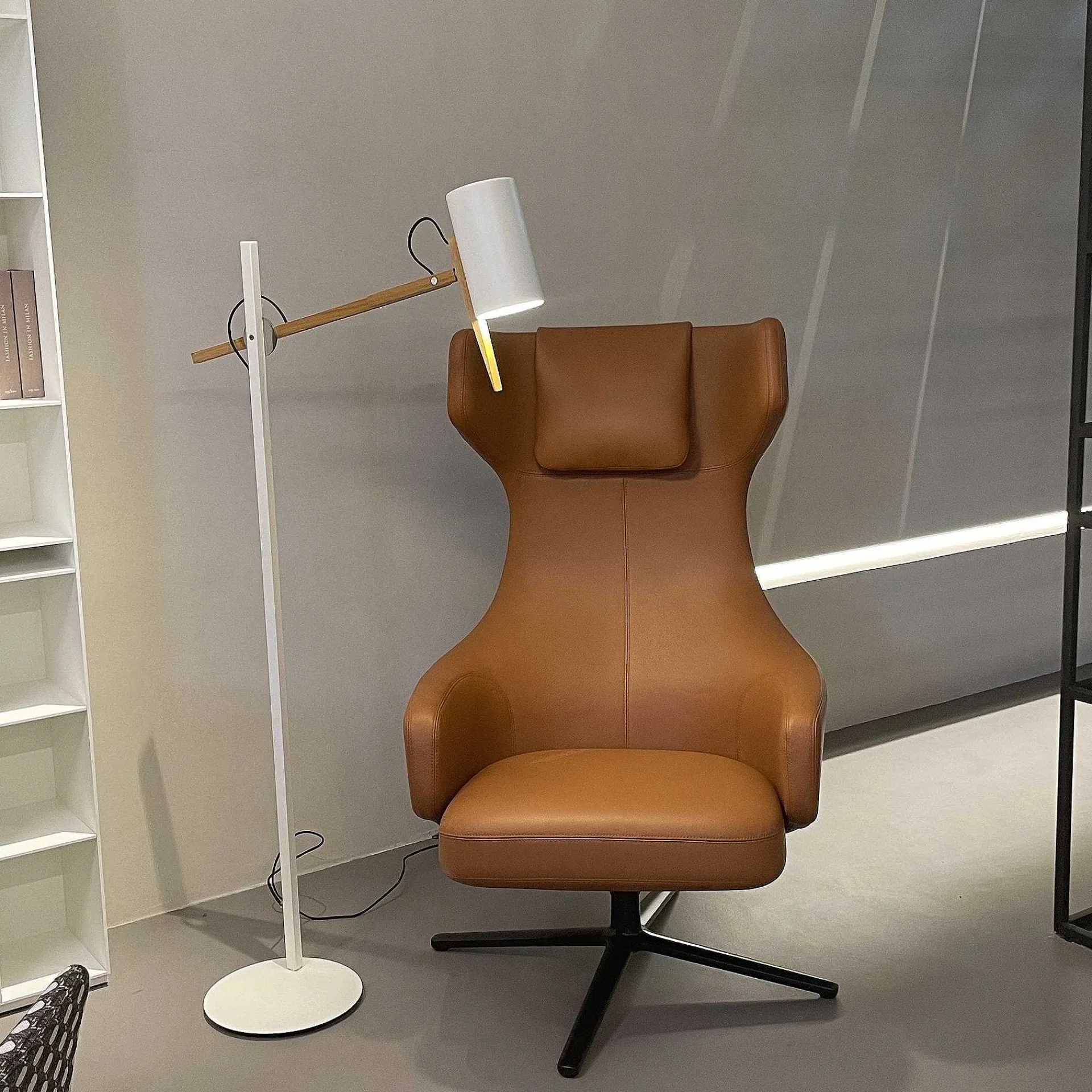 Marset Pendant Lights*Scantling P73 | Floor Lamp - White | Ex-Display