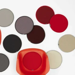 Vitra Decoration*Seat Dots | Red / Coconut - Poppy Red