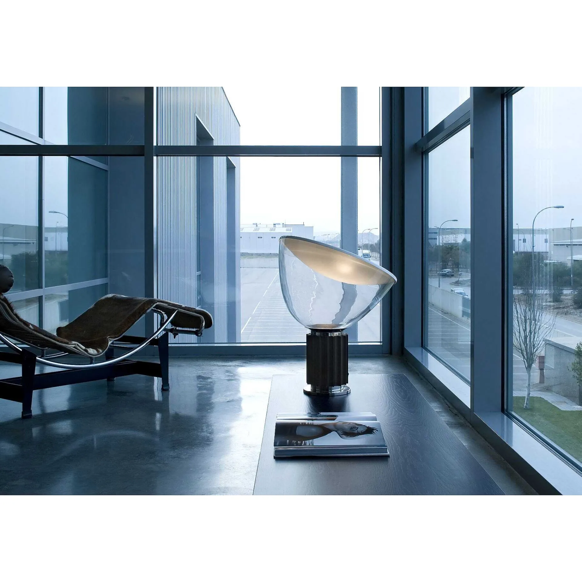 Flos Pendant Lights*Taccia | Table Lamp | Black