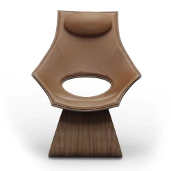 Carl Hansen & Søn Single Armchairs*Ta001P Dream Chair | Walnut - Cognac Leather