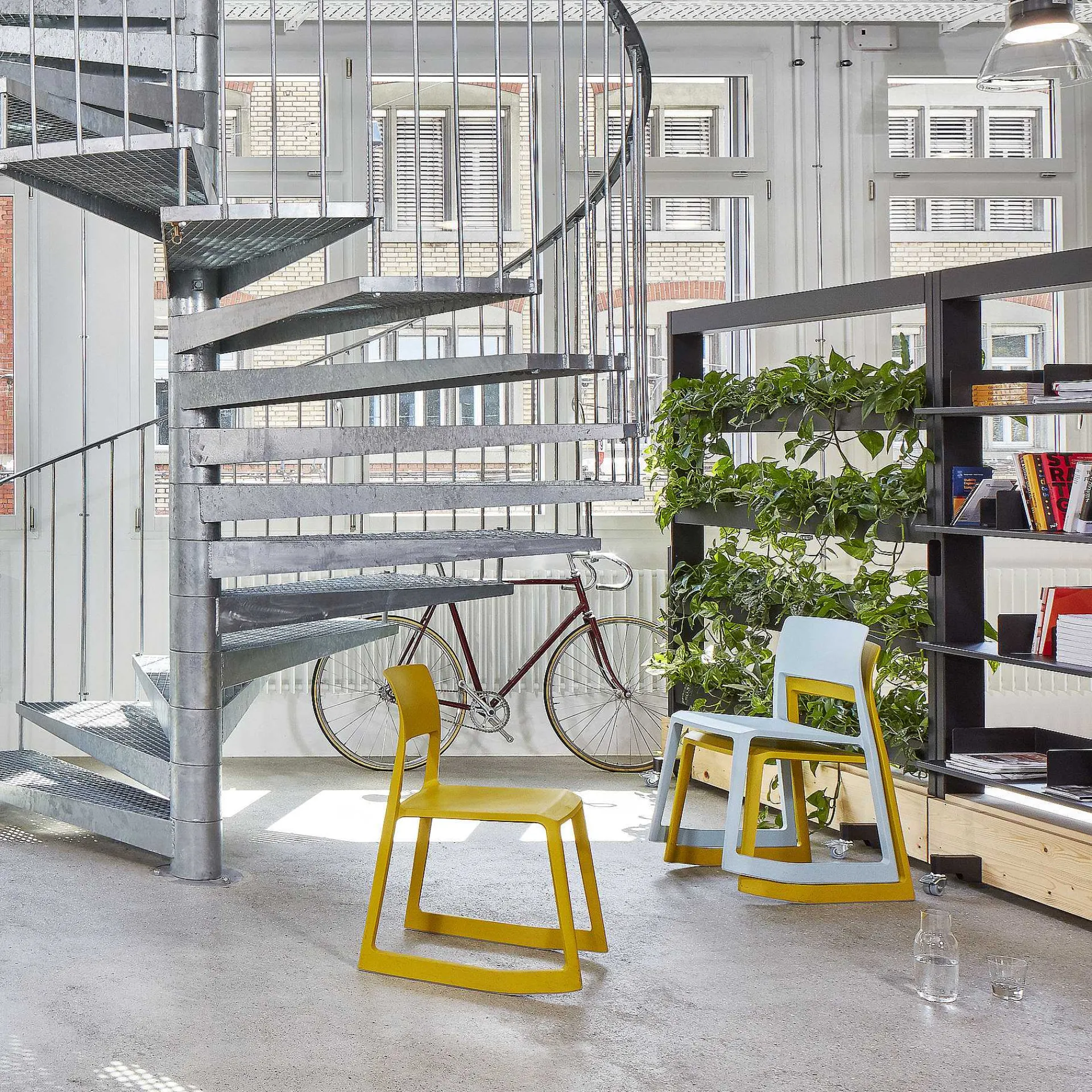 Vitra Chairs*Tip Ton | Mango