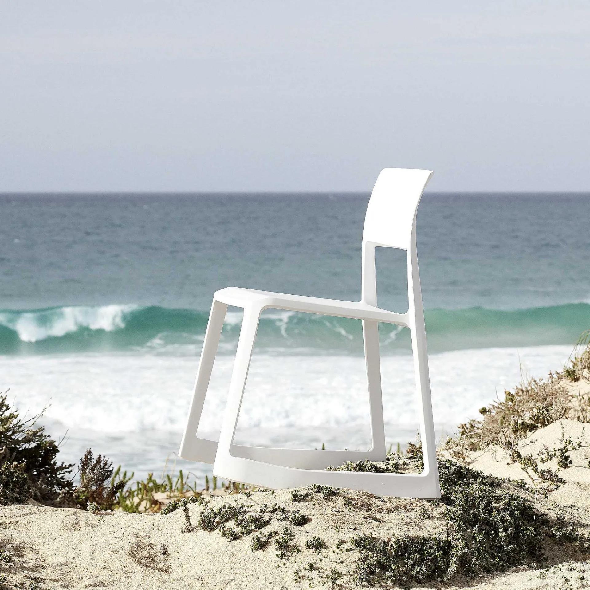Vitra Chairs*Tip Ton | White