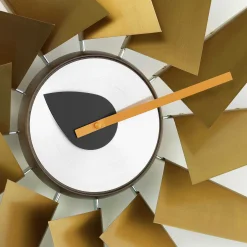 Vitra Clocks*Turbine Clock | Brass/Aluminum