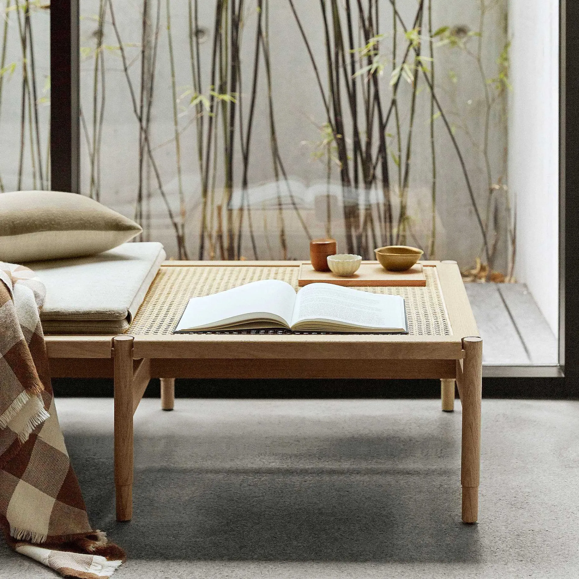 Mater Daybed*Winston Daybed & Winston Cushion | Natural Matte Lacquered Oak