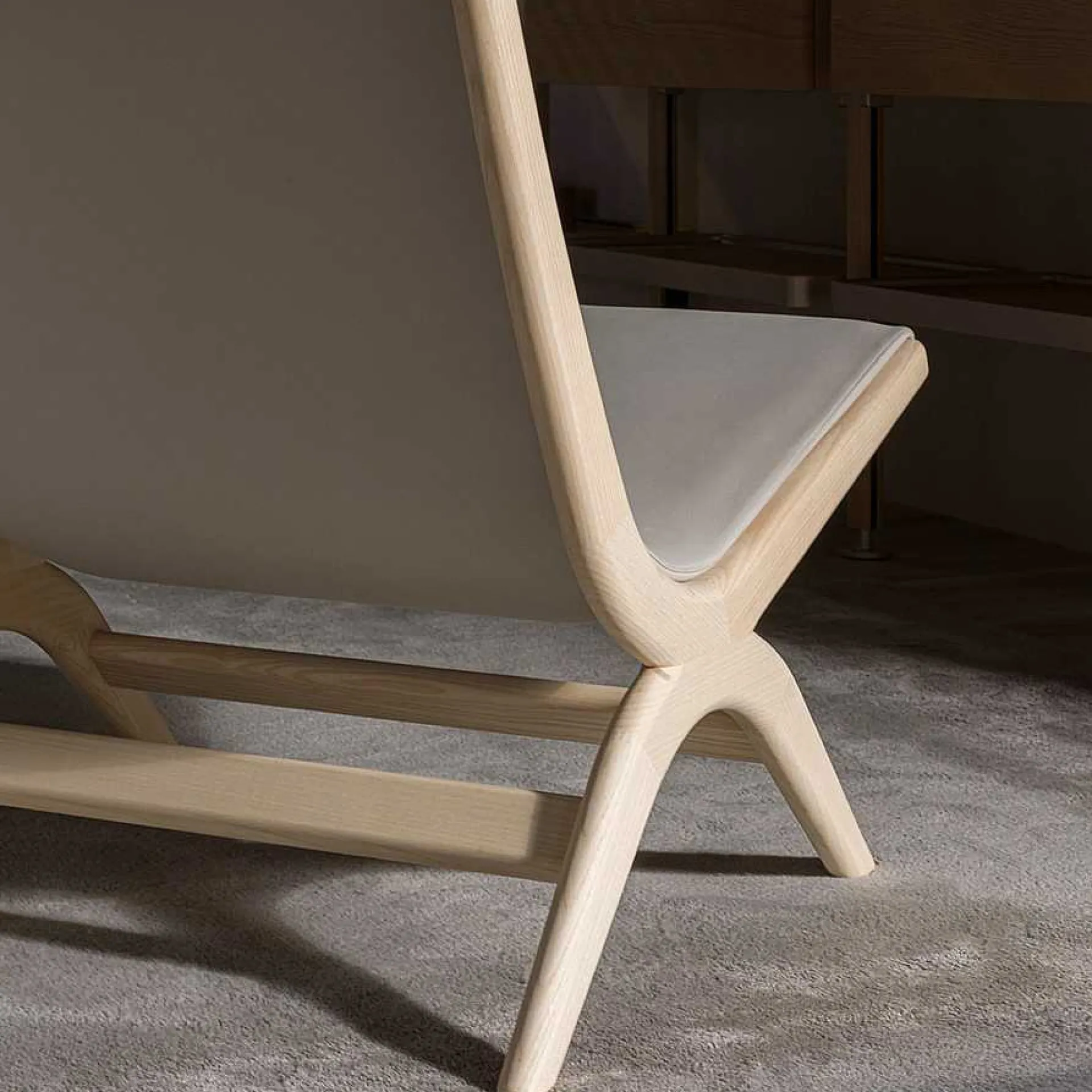 Molteni Single Armchairs*Yoell | Armchair | Ex-Display